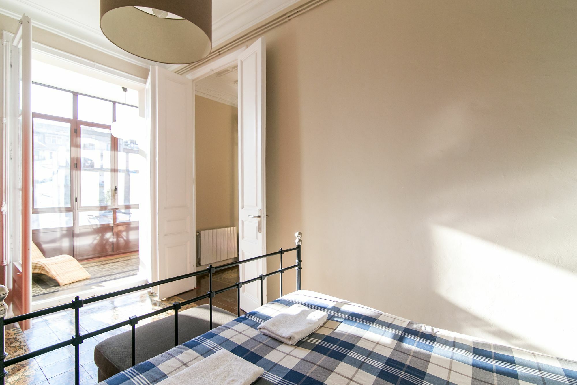 Placa Universitat Apartamento *