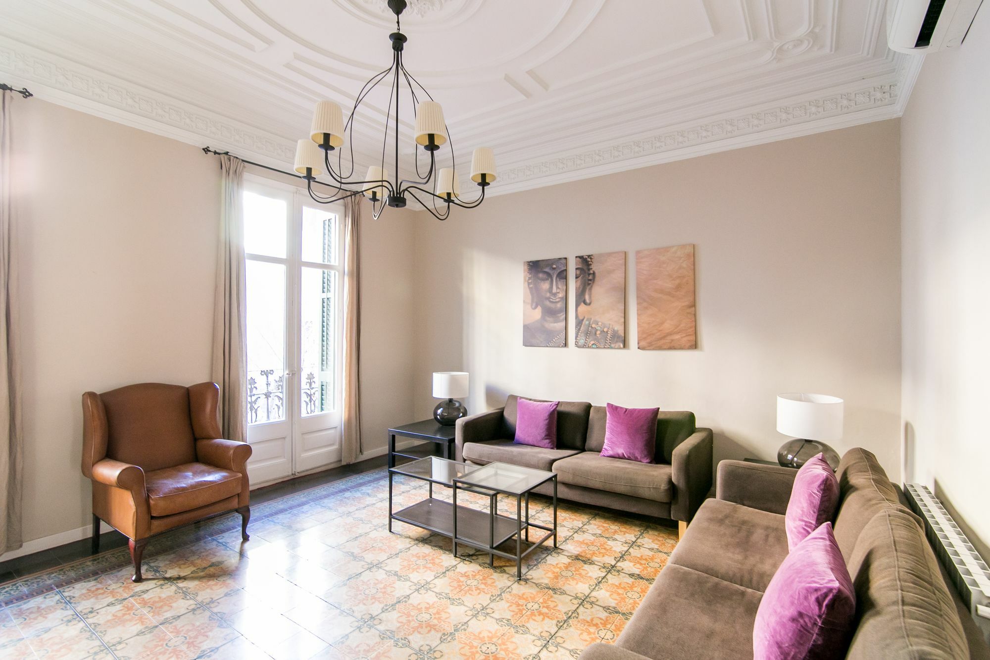 Placa Universitat Apartamento